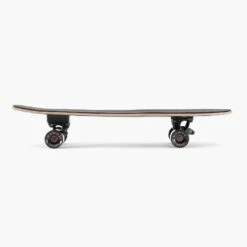 LANDYACHTZ BUTTER BLACK LINES 31" - SURFSKATE COMPLETE 9 LANDYACHTZ BUTTER BLACK LINES 31" - SURFSKATE COMPLETE -DE Surfausrüstung Verkäufe 2024 121CP SSBTBKL Butter Black Lines Complete Surfskate Boards Side Web 1260x1260