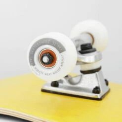 BTFL Fusion Skateboard Complete -DE Surfausrüstung Verkäufe 2024 BTFL Fusion Skateboard Complete Batik wheels bei brettsport de 1260x1260