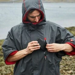 Red Paddle Co. Red Paddle Co Pro Change Jacket Short Sleeve -DE Surfausrüstung Verkäufe 2024 ProChangeMensSSGrey 10 x800 bei brettsport de 1260x1260