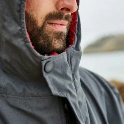 Red Paddle Co. Red Paddle Co Pro Change Jacket Short Sleeve -DE Surfausrüstung Verkäufe 2024 ProChangeMensSSGrey 1 x800 bei brettsport de 1260x1260